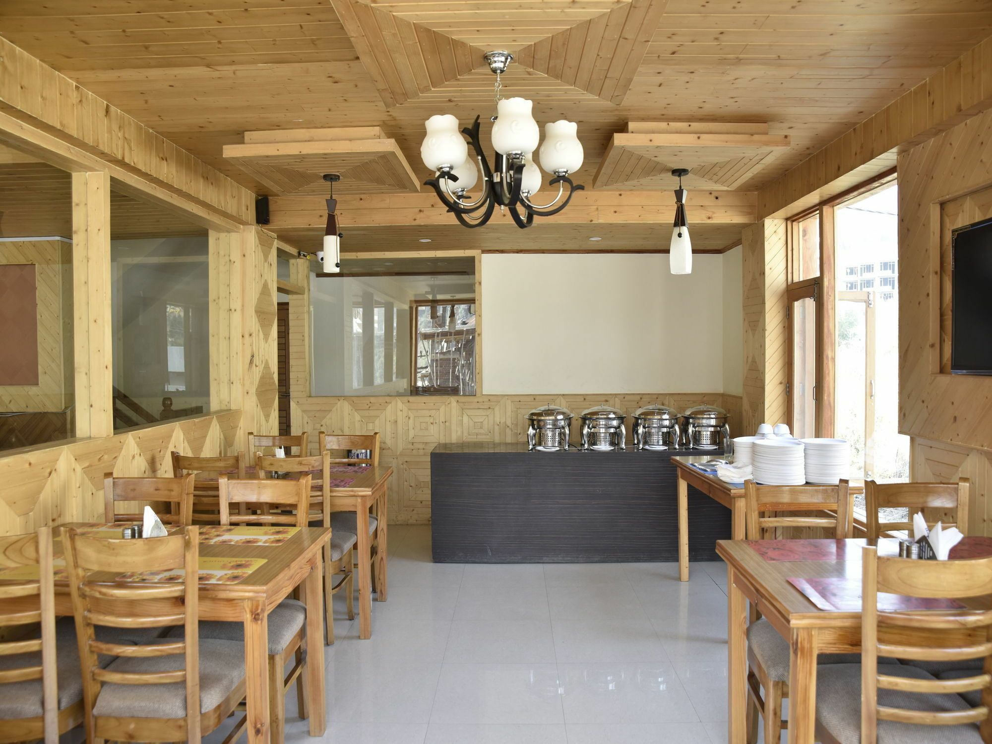 Oyo 10255 Hotel Red Apple Manāli Екстериор снимка